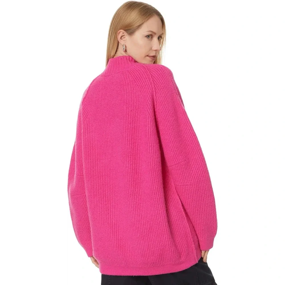 Free People Sunbeam Knit Oversized Mockneck Sweater Fuchsia Pink‎ Sz M Chunky